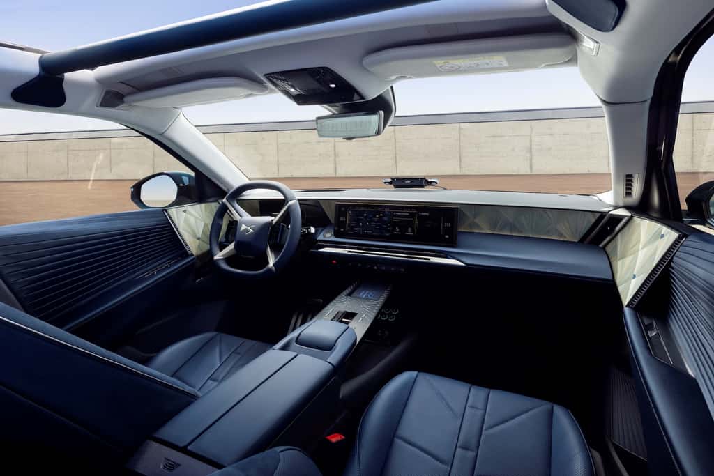 La DS N° 8 Présidentielle met en avant le luxe à la française. © Stellantis, DS Automobiles